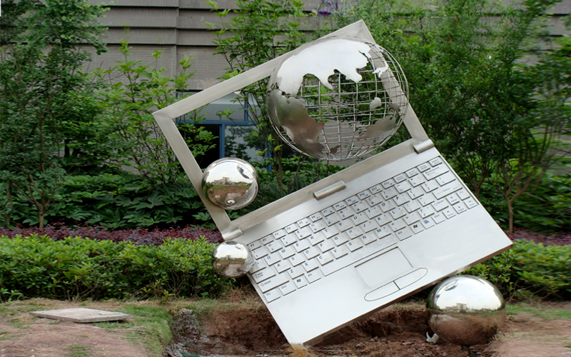 重庆大学城不锈钢雕塑