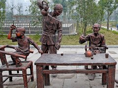 公园人物玻璃钢雕塑