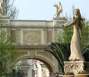 鹭湖宫砂岩女神雕塑