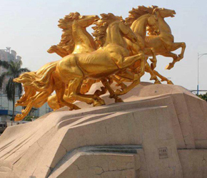 成都广场群铜雕马